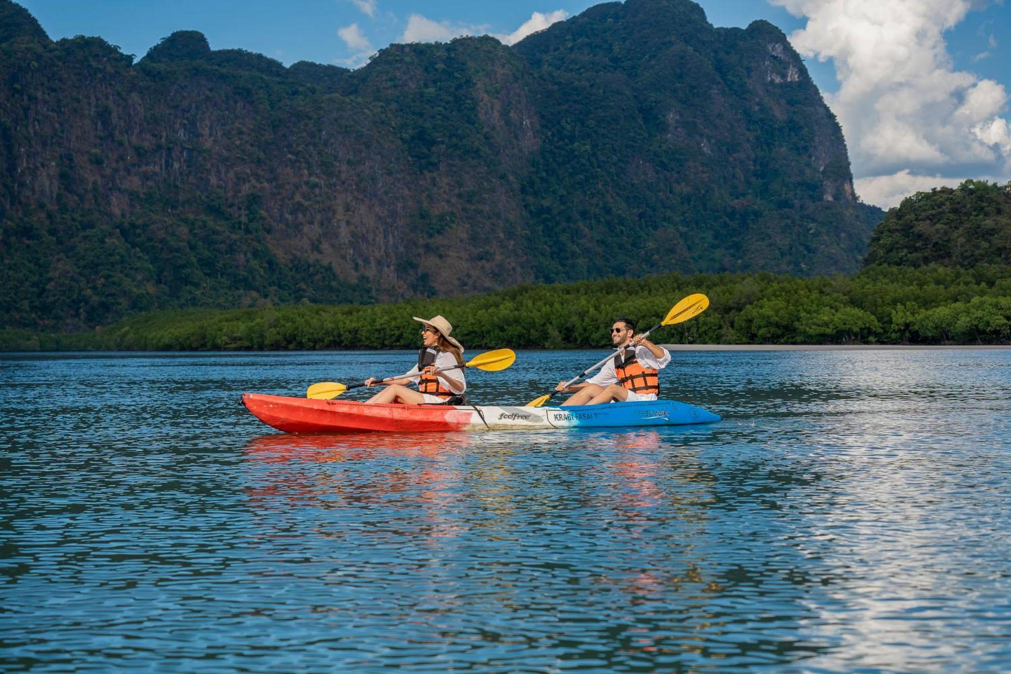 Holiday Inn Resort Krabi Ao Nang Beach By Ihg Bagian luar foto