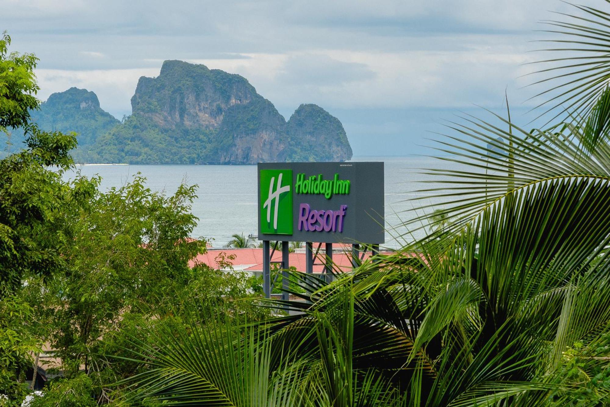 Holiday Inn Resort Krabi Ao Nang Beach By Ihg Bagian luar foto