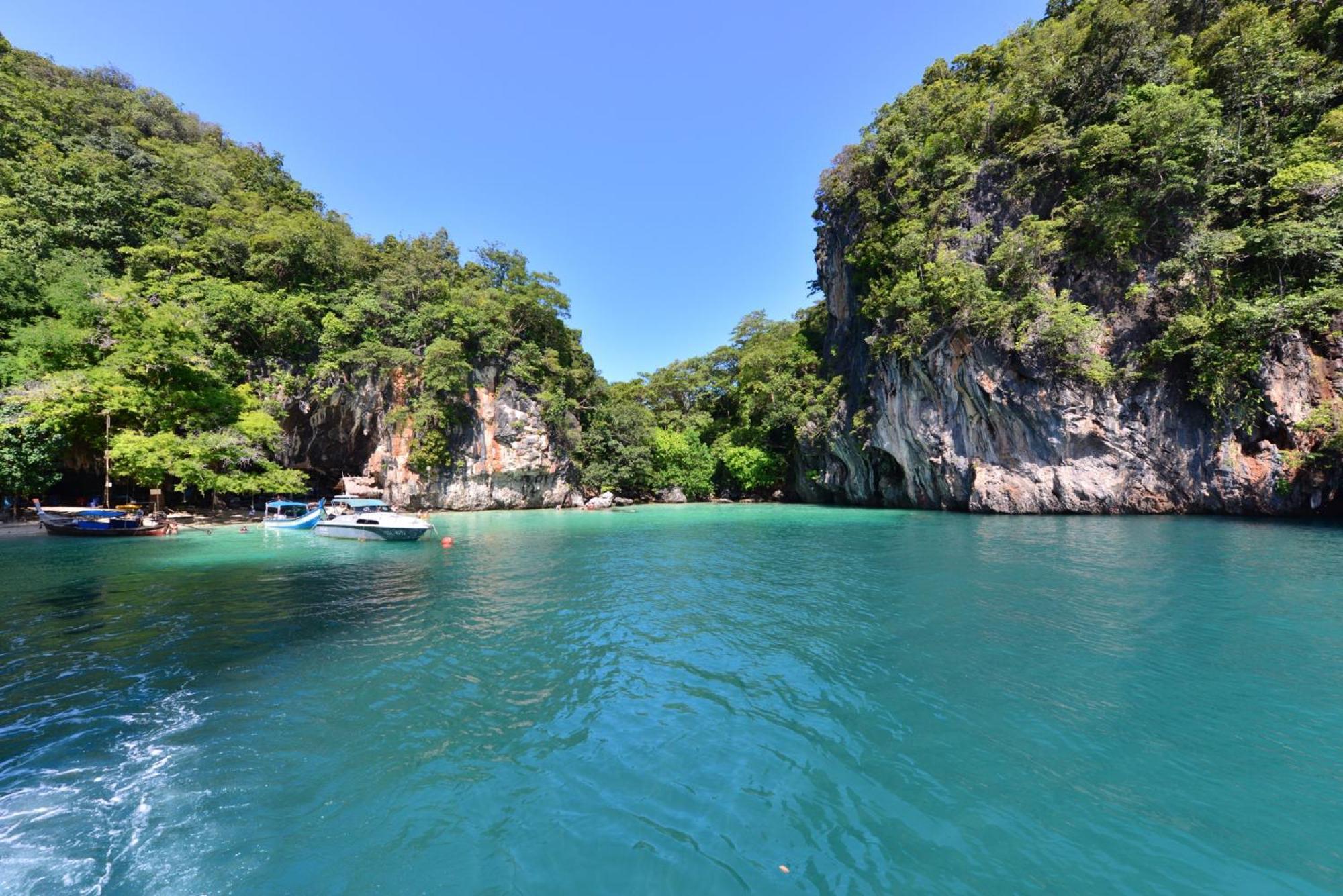 Holiday Inn Resort Krabi Ao Nang Beach By Ihg Bagian luar foto