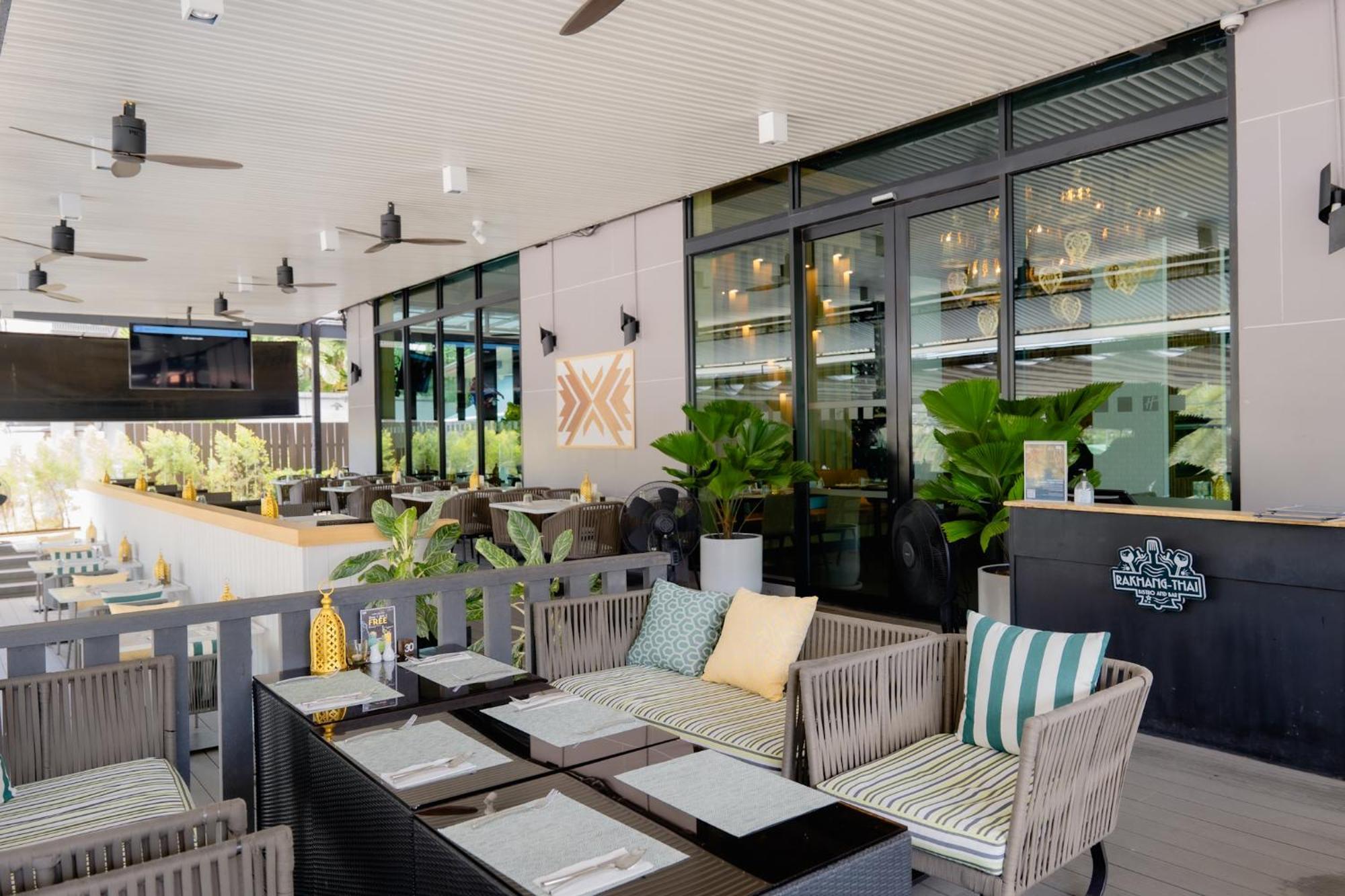 Holiday Inn Resort Krabi Ao Nang Beach By Ihg Bagian luar foto